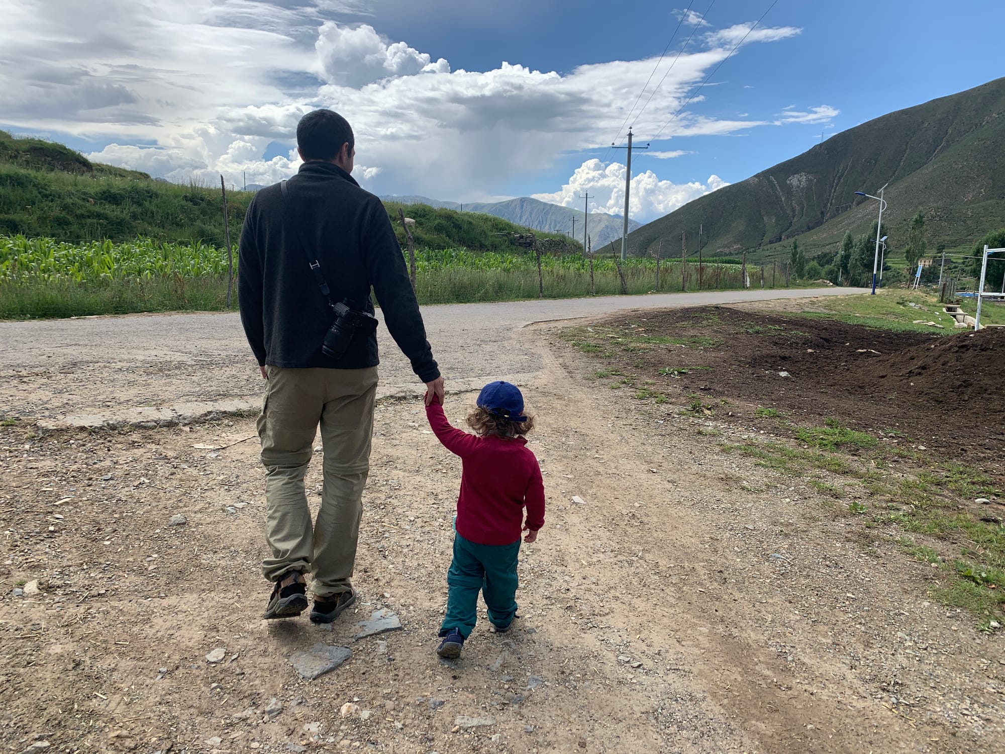 A homestay in Tibetan countryside - with children!