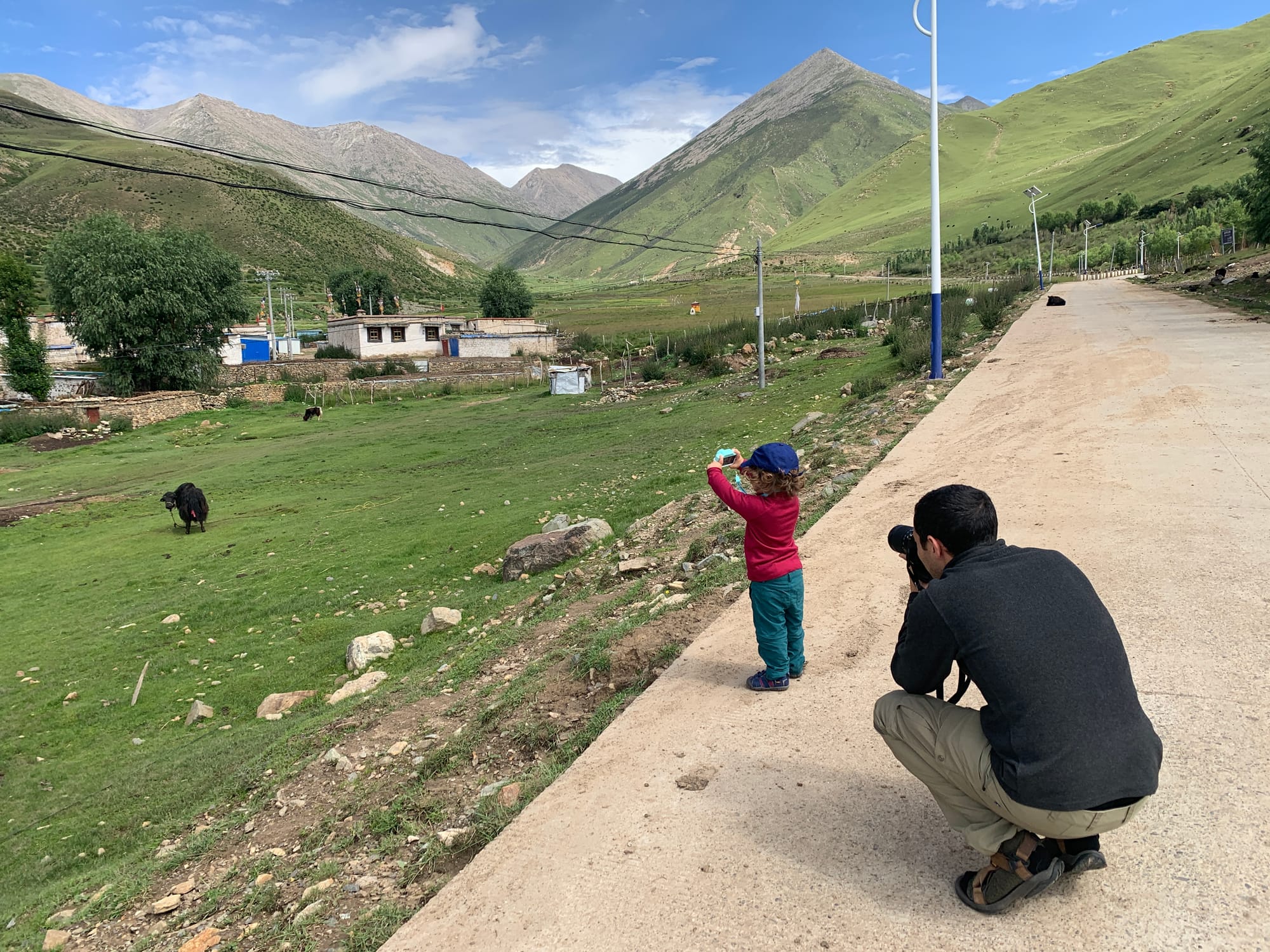 A homestay in Tibetan countryside - with children!