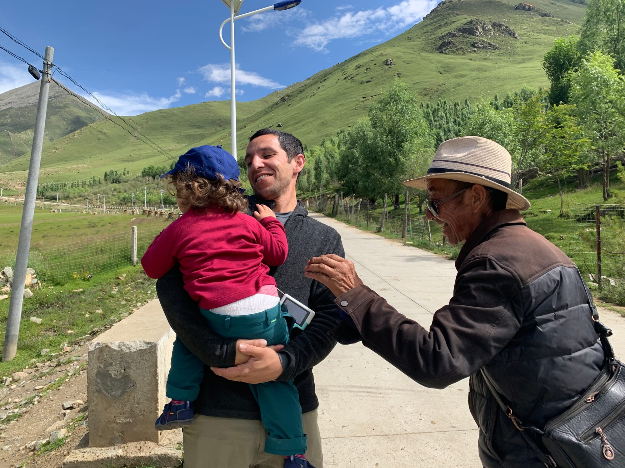 A homestay in Tibetan countryside - with children!