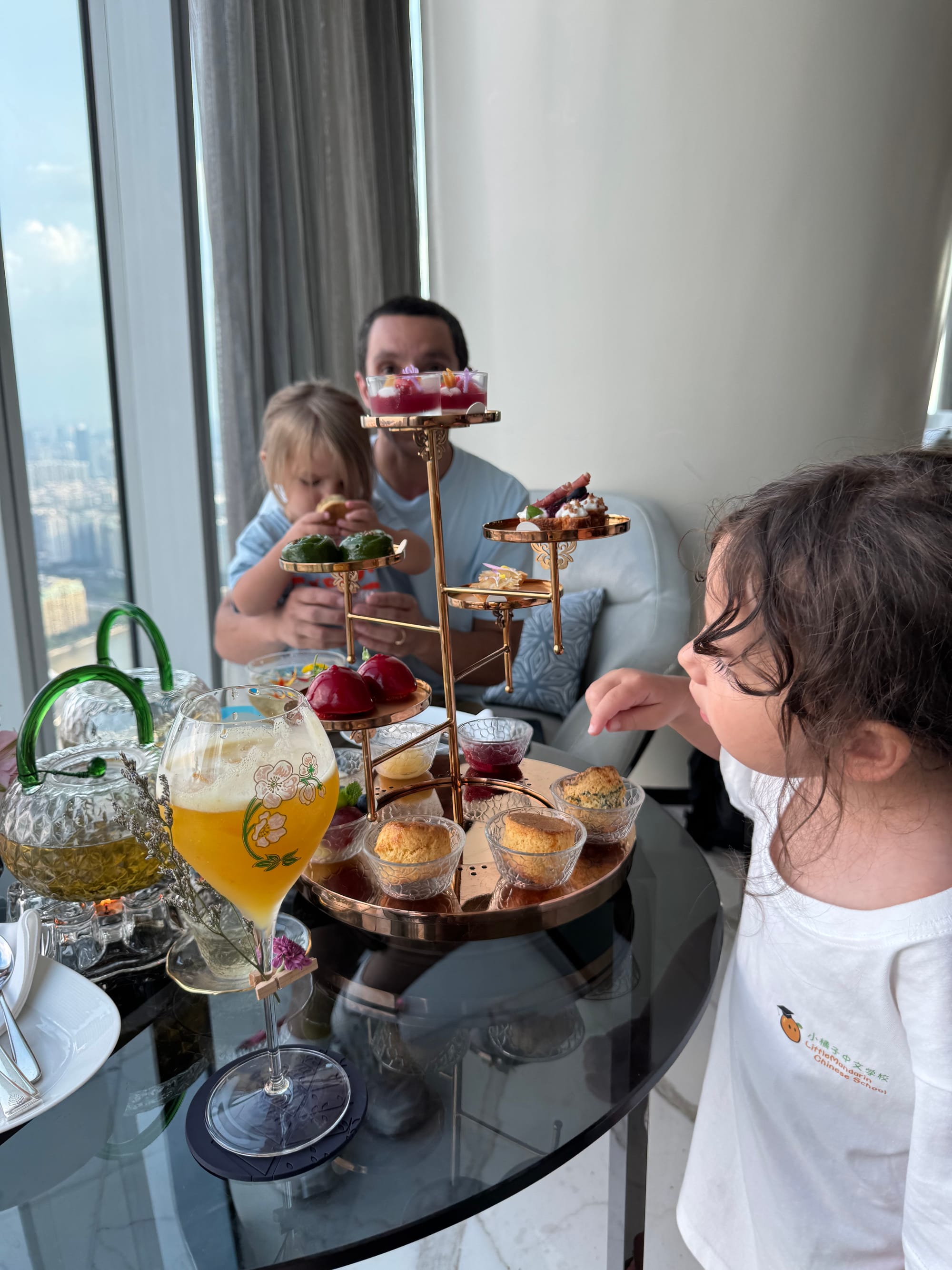 Afternoon Tea in Four Seasons in Guangzhou