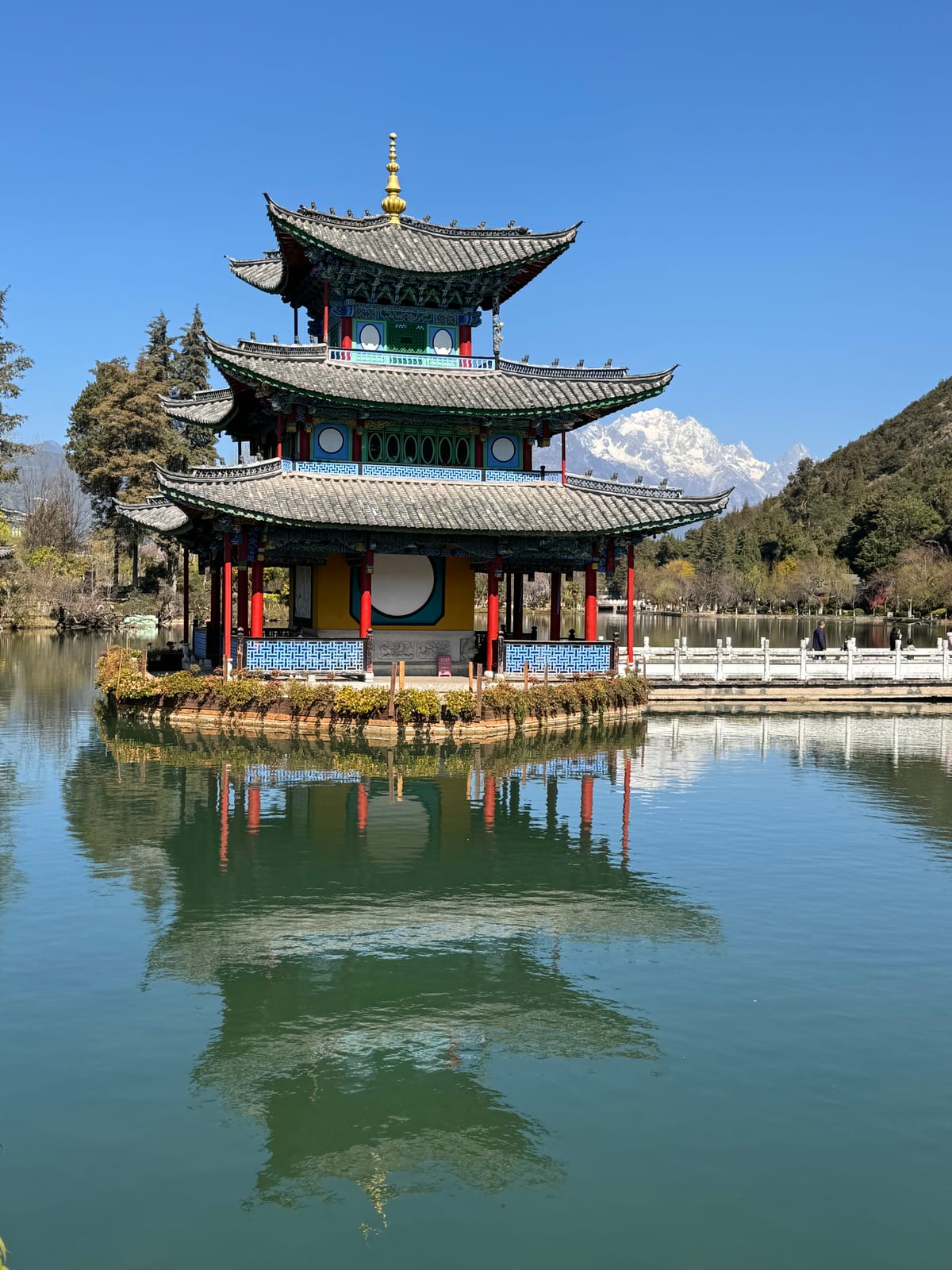 Blue skies over Lijiang