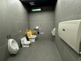 Baby Diapers in China: Where to Buy & Where to Change (2026)